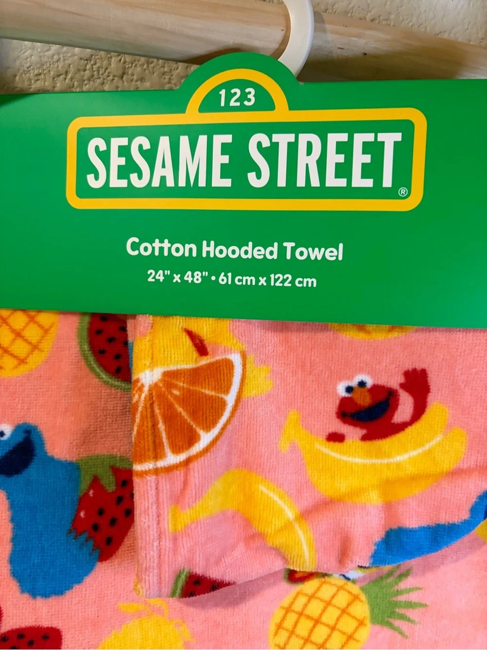 Sesame Street Fruit Friends Hooded Towel Elmo Cookie Monster Big Bird NWT